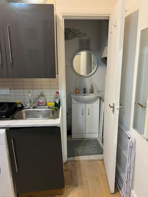 Studio Flat In Central London-Paddington Luaran gambar